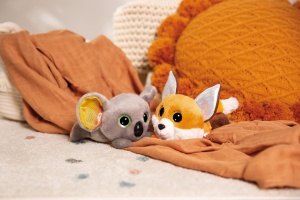 NICI Plus Koala Miss Crayon 15cm Gri Design cu Elemente Multicolore - Img 4