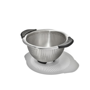 OXO Good Grips Strecuratoare din Otel Inoxidabil 28L Design Perforat