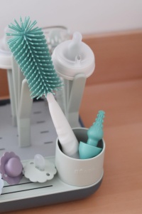 Perie pentru curatarea biberoanelor Beaba Salbeigrun silicon flexibil maner ergonomic - Img 3