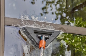Perie pentru curatat Gardena Cleansystem Stielburste Soft Flex, forma triunghiulara, 360 rotire - Img 3