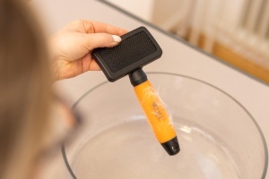 Perie Slicker pentru Caini si Pisici Wahl, cu Maner Ergonomic, Marime Mica - Img 8