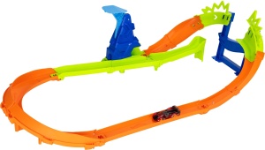 Pista de curse Hot Wheels JHK74 cu masina die-cast 164, 180-grade, 7.5 cm inaltime - Img 3