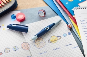 Pix ergonomic STABILO EASYbirdy pentru stangaci, cu grip antiderapant, 2 culori - Img 5