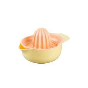 Presa manuala pentru citrice Fackelmann 17041, plastic, galben si coral, 14.2 x 10.9 x 9 cm