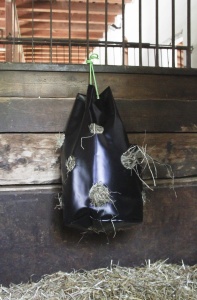 Saci pentru fan Kerbl HayBag Big, material rezistent, reducere pierderi fan 15 - Img 6