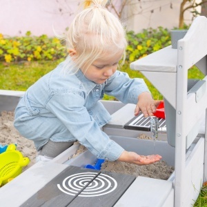 Sandbox cu Matschkuche Roba din Lemn Masiv FSC, Gri, pentru Copii de la 12 Luni - Img 4