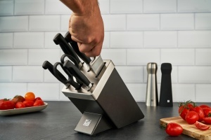 Set de cutite ZWILLING Vier Sterne cu bloc autoascutitor, 7 piese, gri - Img 6