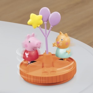 Set de Joaca Peppa Pig Autobuz de Petrecere 2-in-1, 3 Figurine, 13 Accesorii - Img 9