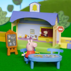 Set de Joaca Peppa Pig - Odiajdowa Wycieczka, Incluzand Figurina si Vehicul, 35 Sunete - Img 9