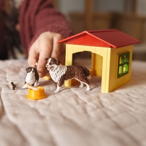 Set de joaca Schleich - Hundehutte 42573, 9 piese, pentru copii de la 3 ani - Img 2