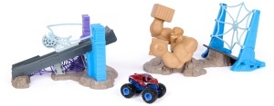Set de Masini Monster Jam 164 Marvel - Vehicule cu Detalii Autentice - Img 2