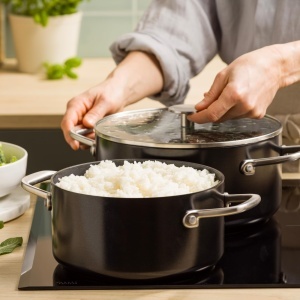 Set de Tavi din Aluminiu Forgiat KitchenAid, 4 Piese, 20 cm si 24 cm, Negru - Img 3