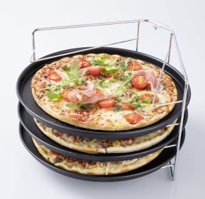 Set Pizzete Zenker 4 piese, 3 tavi antiaderente, suport pliabil, pentru 5 pizze - Img 2