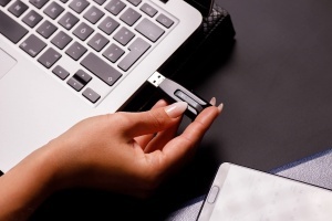 Stick USB Verbatim Store n Go V3, 256GB, USB 3.2, Negru - Img 4