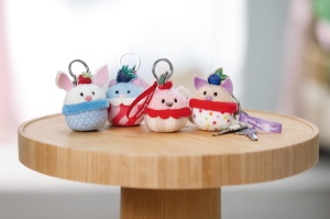 Suport Chei Plusat NICI Hase Cupcake 7cm - Alb, Mesaj 100 dulce - Img 7
