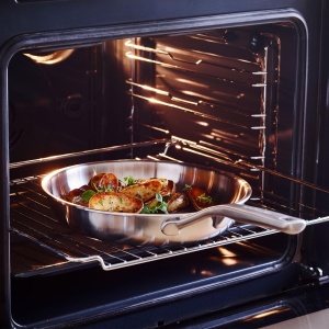 Tigaie din inox KitchenAid MultiPly 24 cm, 3.10 L, cu capac din sticla - Img 6