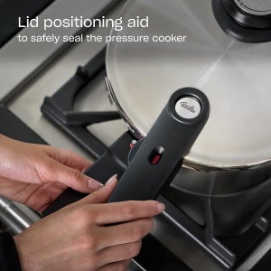Tigaie Fissler Vitavit PremiumQuick 18 L O 18 cm Oala sub presiune din otel inoxidabil 4 niveluri de gatit incl insertie - inductie - Img 3