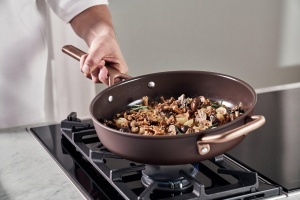 Tigaie ZWILLING Milano 28 cm cu capac din sticla, aluminiu, antiaderenta ceramica, maro - Img 5