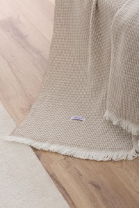 Todocama - Patura din bumbac extra moale cu design GOFRE, cuvertura de pat multifunctionala pentru canapea, pat, husa decorativa si esarfa (bej nisip, 230 x 240 cm) - Img 3