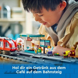 Tramvai LEGO City 60423 cu Haltestatie, 811 piese, 6 Minifiguri, pentru copii de la 7 ani - Img 4