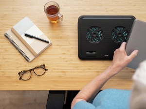 Trust Cyclone Laptop Cooler Stand pentru laptopuri de 16 inch, 8 trepte reglabile, suport de racire pentru notebook, USB Operation Cooling Pad cu 2 ventilatoare pentru notebook, netbook, MacBook - negru - Img 5