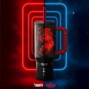 Tumbler cu maner Bialetti Stranger Things, 900 ml, rosu, cu efect de lumina - Img 4
