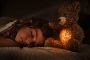 Ursulet de plus Steiff Caspar 28cm, culoare bej, lampa de noapte - Img 3