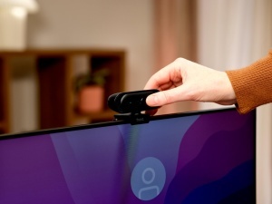 Webcam 2K QHD Trust Ovala cu Microfon, Negru, Filtu de Protectie - Img 7