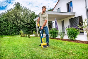 Aerator de gazon Gloria Accesorii pentru MultiBrush Ingrijirea gazonului aerarea gazonului Indeparteaza muschiul si paiul Cu dinti din otel inoxidabil - Img 3