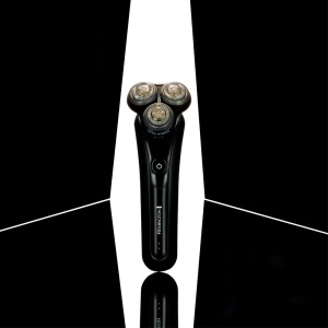 Aparat de ras electric pentru barbati Remington [Sistem de taiere hibrid SynX: aparat de ras cu rotatie si folie, aparat de ras umed si uscat, 360 deg PivotBall] X5 (inclusiv aparat de tuns detalii) Aparat de ras rotativ XR1755 - Img 7