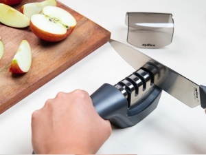Ascutitor de cutite Zyliss Profi, 4 functii, maner ergonomic, baza antiderapanta - Img 2