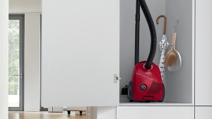Aspirator Bosch BGBS2RD1, 3.5 l, 600 W, rosu - Img 3