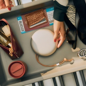 Boxa Bluetooth Bang Olufsen Beosound A1 (3. Gen) - Aluminium, IP67, 24 ore autonomie - Img 4