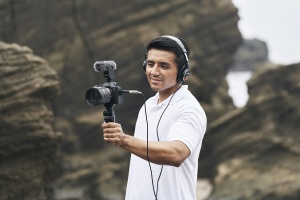 Camera foto Sony Alpha 7 IV, 33 MP, 4K 60p, Autofocus avansat - Img 7