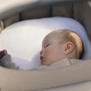 Cearsaf pentru bebelusi Maxi-Cosi Bio, 100 bumbac organic, 2-in-1, alb - Img 8