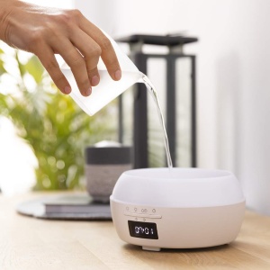 Cecotec PureAroma 550 Connected White Woody. Capacitate de 500 ml, ecran LED, difuzor, control Bluetooth, aplicatie, cronometru de 12 ore, 3 moduri de operare, acoperire de 30 m2 - Img 3