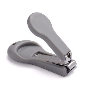 Chicco - Set de igiena de calatorie pentru copii, 6 piese, perie si pieptene, manusa de burete, foarfece cu varfuri rotunjite, taietor de unghii si pile de unghii USA. - Img 4