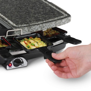 Cloer 6435 Raclette cu piatra naturala, 1200 W, 8 tigai antiaderente pentru raclette, farfurie despicata - Img 4