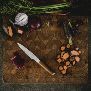 Cutit pentru legume Fiskars Norden, lama 10,8 cm, din otel german, maner din mesteacan finlandez, maro - Img 4