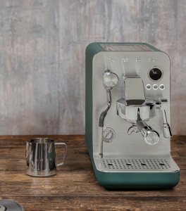Espressor cafea Smeg MiniPro EMC02BLMEU, 1700W, 1.7L, Negru Mat - Img 6