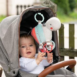 Fehn 059052 Activity Hippopotamus cu inel - jucarie pentru abilitati motorii de agatat cu pandantive interesante pentru a apuca si a scoate sunete - un insotitor perfect pentru bebelusi si copii mici de la 0+ luni - Img 5