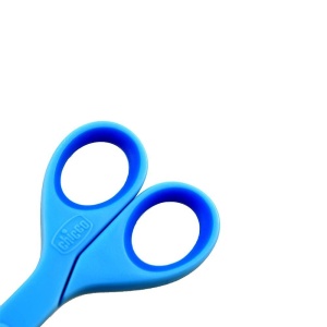 Foarfece de unghii Chicco pentru bebelusi si copii, foarfece pentru bebelusi din otel inoxidabil cu lame curbate si varfuri rotunjite, husa de protectie, maner din cauciuc antiderapant - accesorii pentru bebelusi pentru nou-nascuti de la 0 luni - Img 4