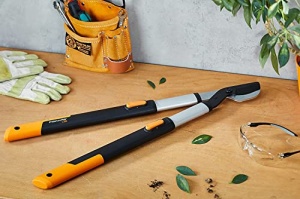 Foarfece telescopice pentru taiere Fiskars SmartFit Bypass pentru lemn proaspat, acoperit antiaderent, otel de precizie calit, lungime maner: 66 - 90 cm, negru/portocaliu, L86, 1013564 - Img 3