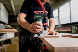 Freza de margine Metabo FMV 18 LTX BL 8, 18V, motor fara perii, design ergonomic - Img 4