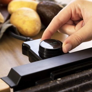 Grill electric Cecotec TastyGrill 2000 W, suprafata mare, structura bambus - Img 4