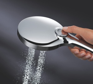 GROHE Rainshower SmartActive 130 cap de dus dus de mana cu 3 tipuri de pulverizare sistem anticalcar conexiune universala potrivita pentru furtunuri d - Img 4