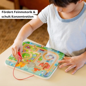 HABA Magnetic Game City Labyrinth - Jucarie educationala interactiva pentru copii de la 2 ani si peste, realizata din lemn - Promoveaza concentrarea, dexteritatea si abilitatile motorii fine - Primii pasi in traficul rutier - 1301056001 - Img 3