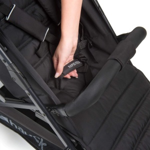 hauck Buggy Rapid 3, pentru copii de pana la 22 kg, Mic pliabil, cu functie de dormit de la nastere, Glisor reglabil pe inaltime, Cos mare de pana la 3 kg, Anvelopa din plastic (caviar/negru) - Img 9