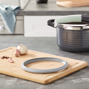 Inel de etansare WMF 18 cm pentru oale sub presiune silicon rezistent la temperaturi ridicate - Img 2