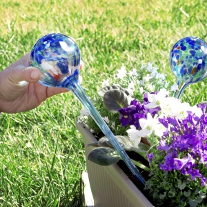 InnovaGoods - Baloane automate de irigare Aqua Loon Set de 2 10 zile de udare stil artizanal versatil pentru toate speciile de plante albastru 2 x 350 - Img 5